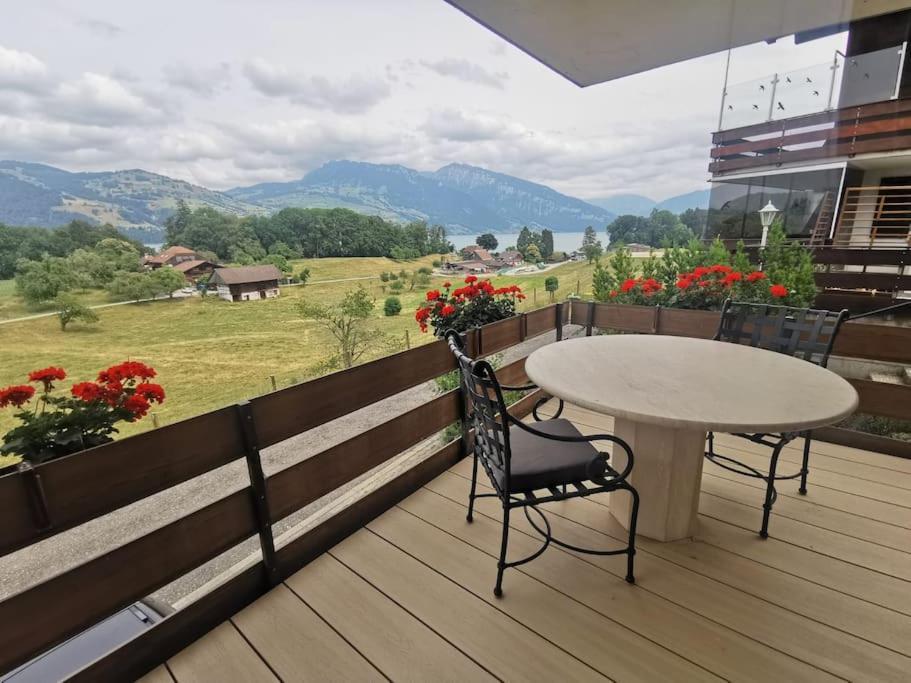 Neb-Thun Einigen, Wohnung Am See Spiez Εξωτερικό φωτογραφία
