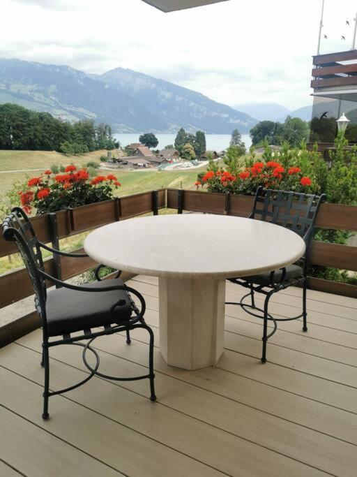 Neb-Thun Einigen, Wohnung Am See Spiez Εξωτερικό φωτογραφία